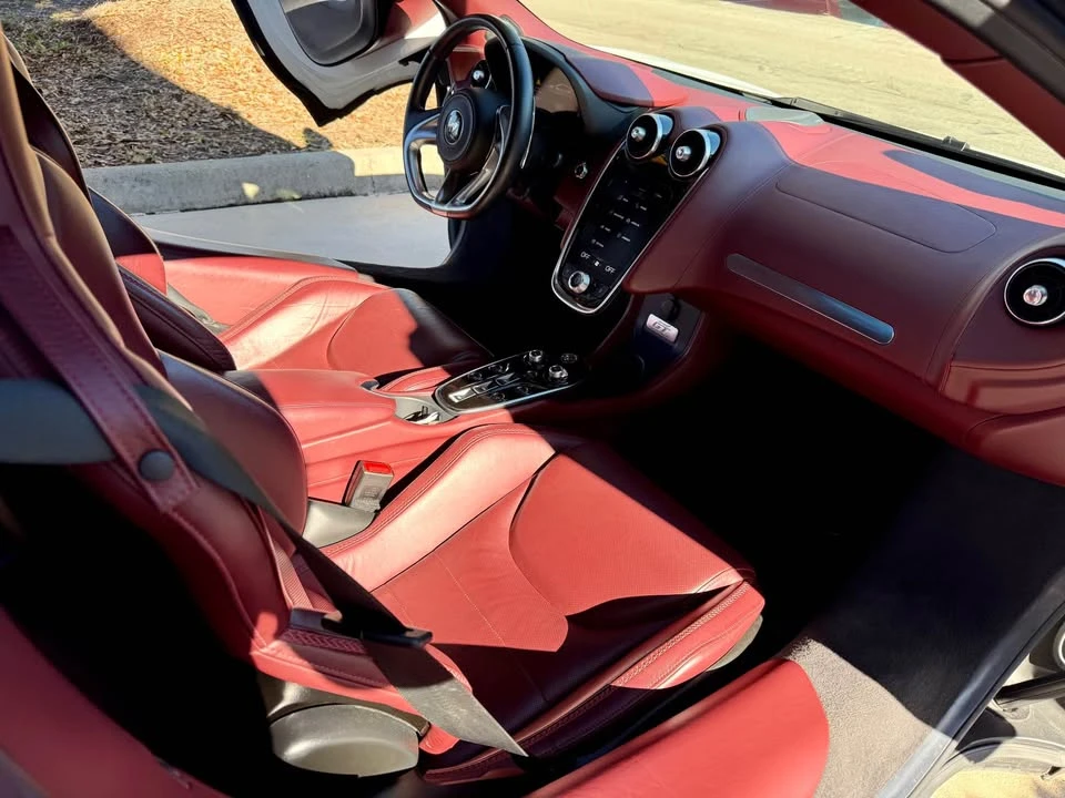 2020 McLaren GT - Image 8 of 10