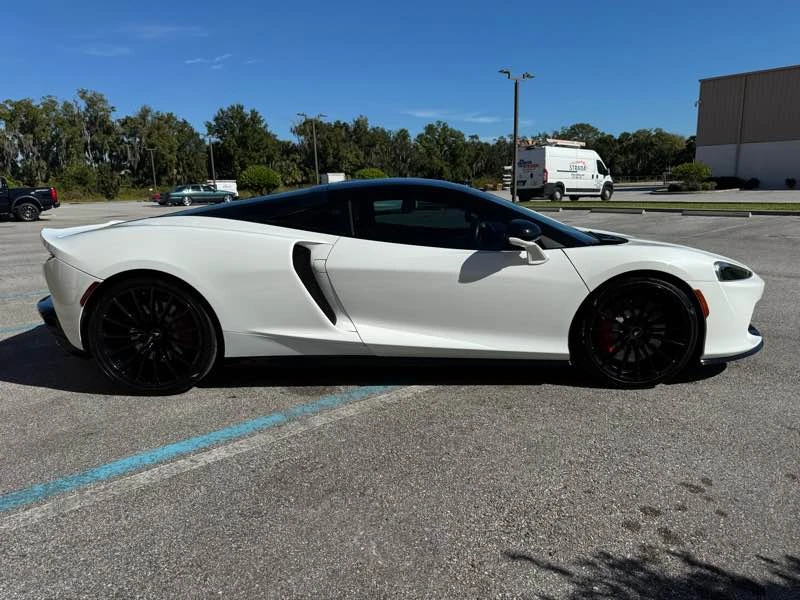 2020 McLaren GT - Image 11 of 21
