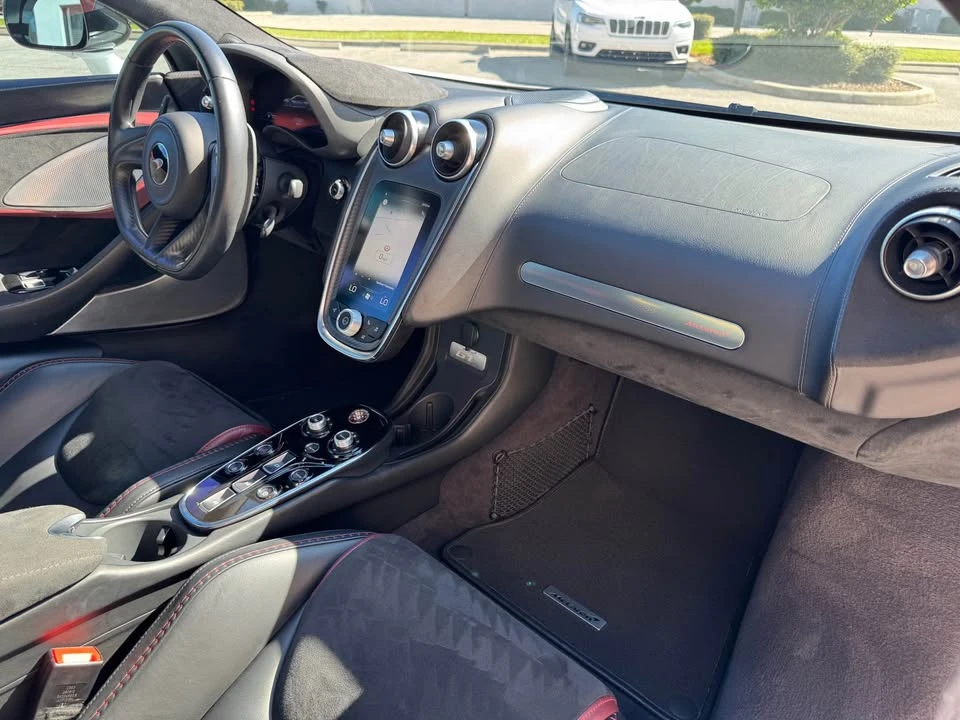 2020 McLaren GT - Image 9 of 10