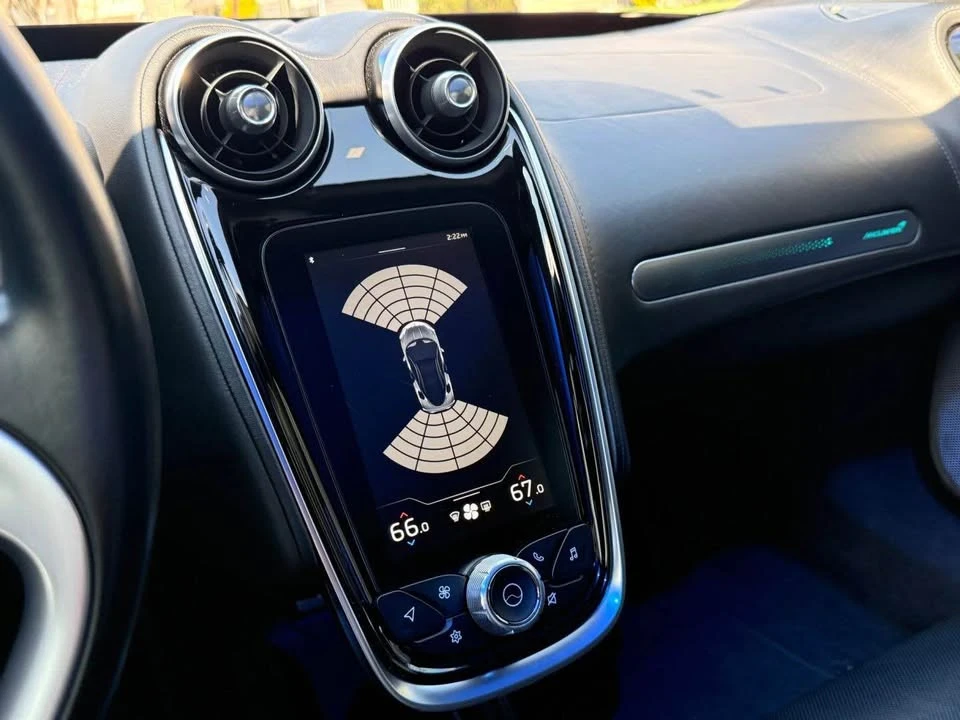 2020 McLaren GT - Image 15 of 19