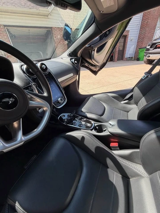 2020 McLaren GT - Image 5 of 14