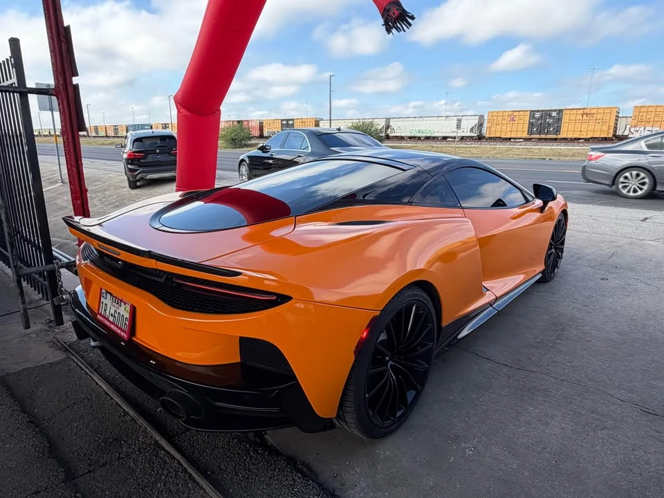 2020 McLaren GT - Image 18 of 18