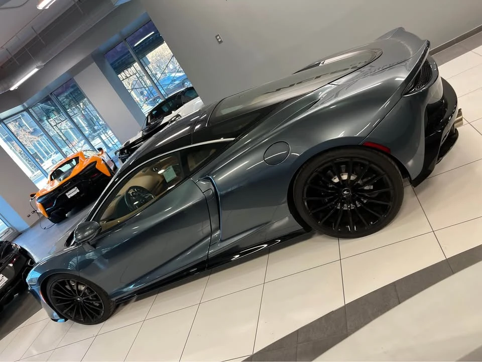 2020 McLaren GT - Image 2 of 2