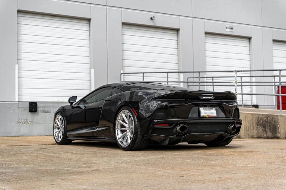 2020 McLaren GT - Image 5 of 17