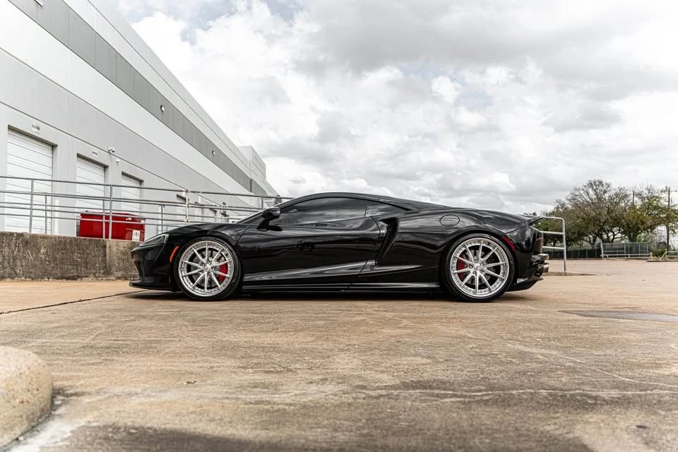 2020 McLaren GT - Image 8 of 17