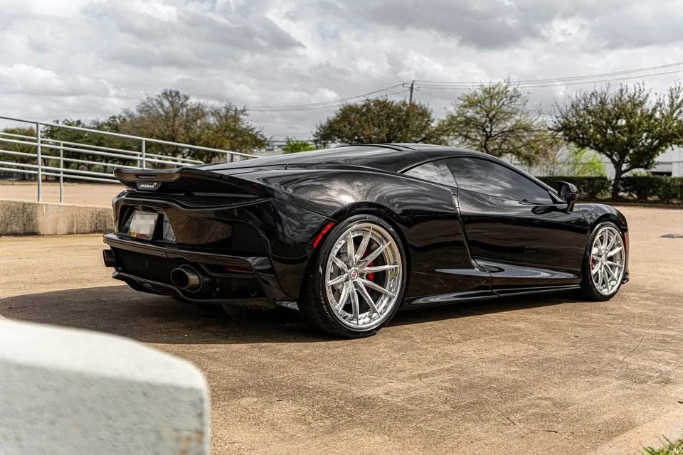 2020 McLaren GT - Image 3 of 17