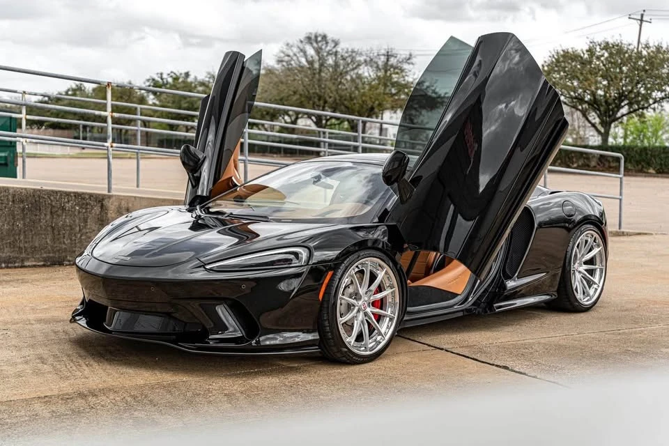 2020 McLaren GT - Image 9 of 17