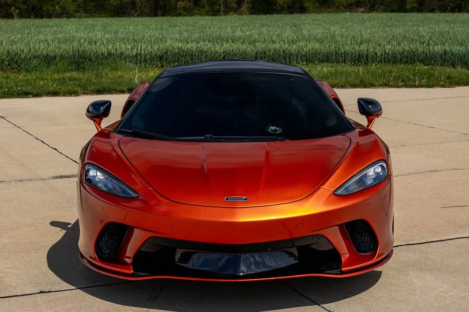 2020 McLaren GT - Image 2 of 15