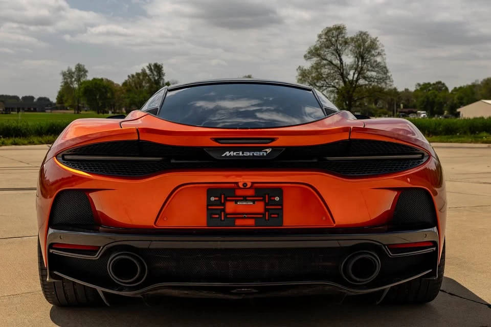 2020 McLaren GT - Image 11 of 15