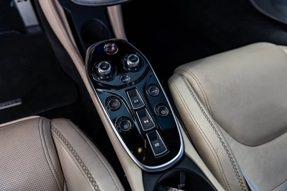 2020 McLaren GT - Image 15 of 15