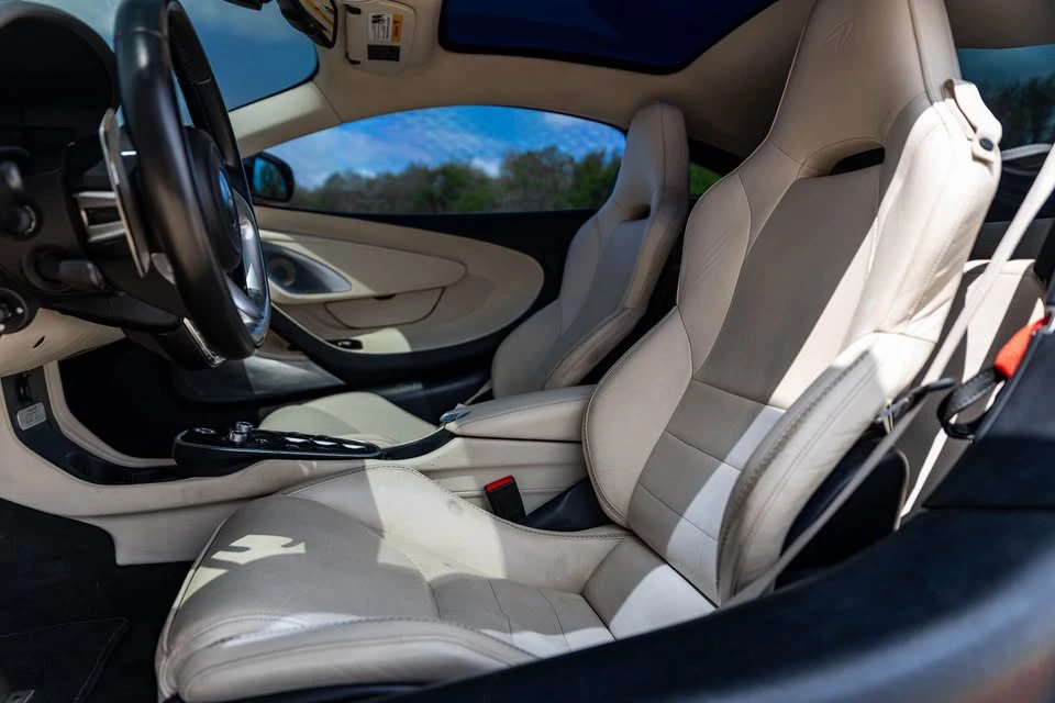 2020 McLaren GT - Image 12 of 15