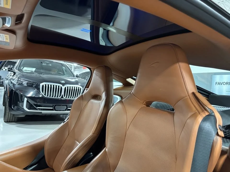 2020 McLaren GT - Image 16 of 17