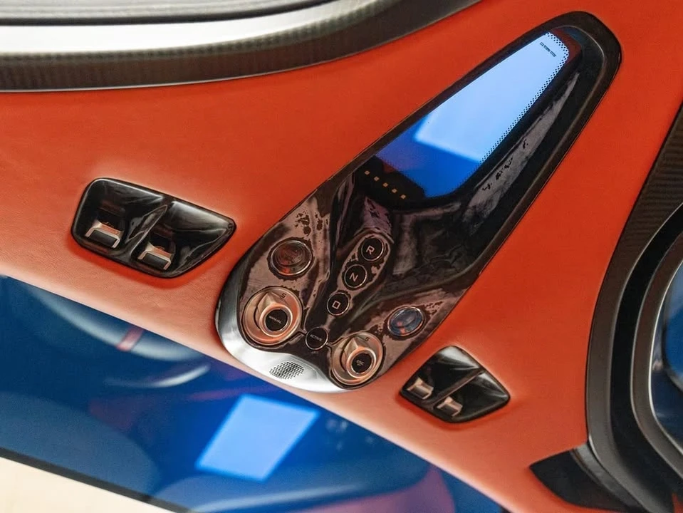 2020 McLaren Speedtail - Image 13 of 19