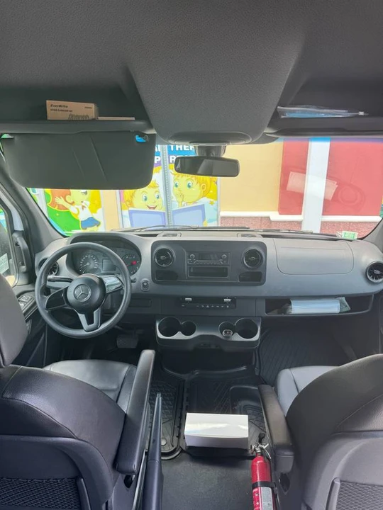 2020 Mercedes-Benz VS30 Sprinter - Image 11 of 12