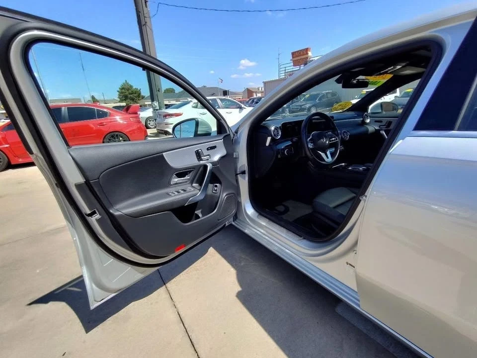 2020 Mercedes-Benz W177 A-Class - Image 12 of 18
