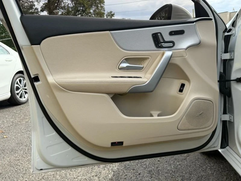 2020 Mercedes-Benz W177 A-Class - Image 7 of 12