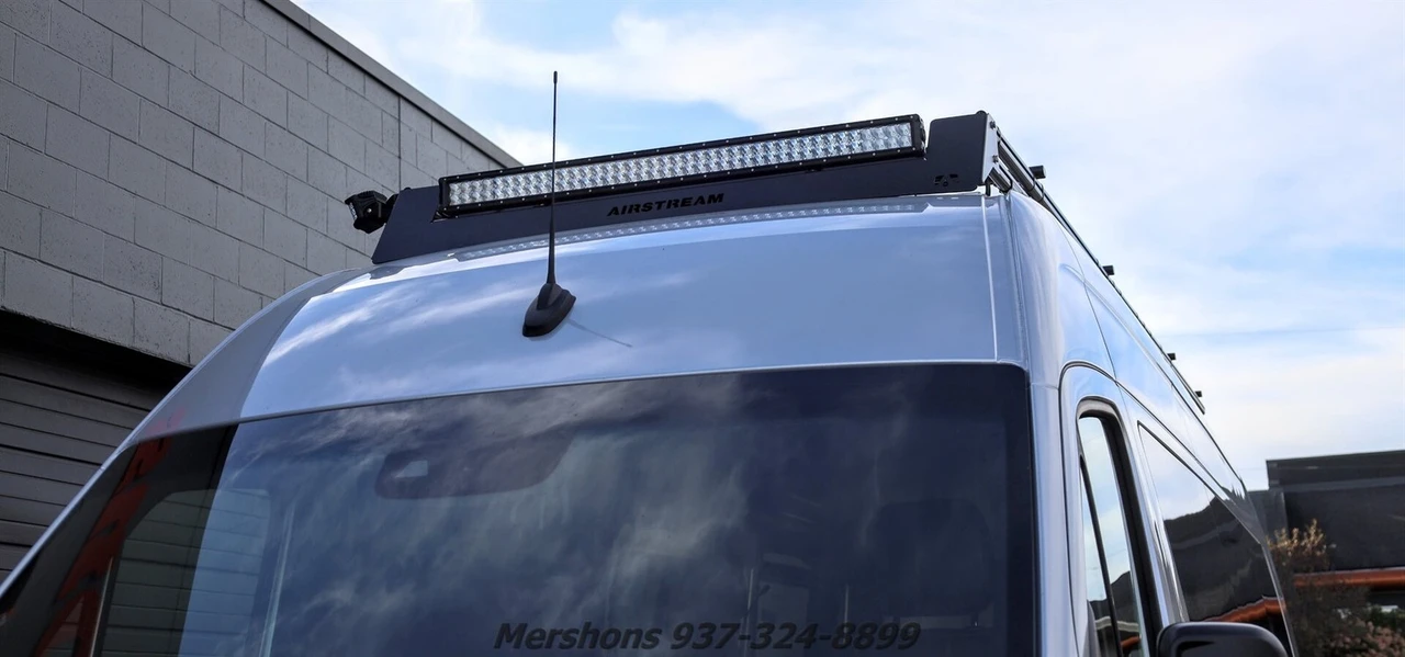 2020 Airstream - Image 13 of 21