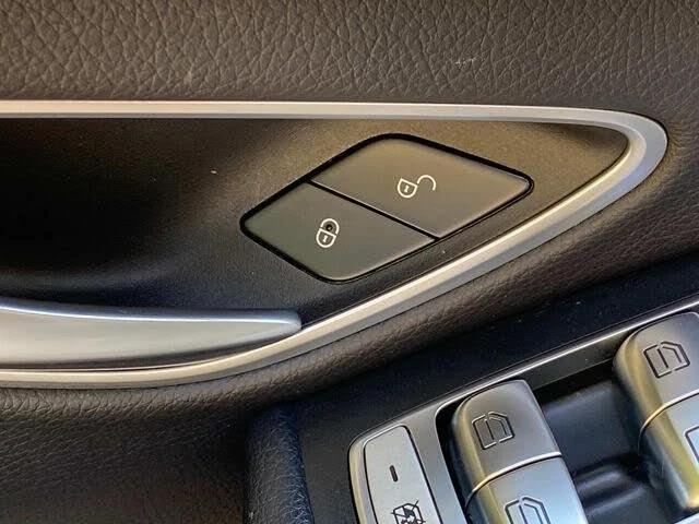 2020 Mercedes-Benz W205 C-Class - Image 14 of 19