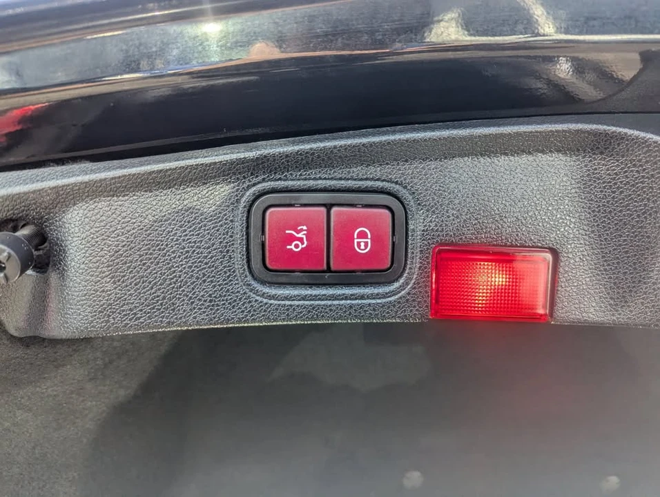 2020 Mercedes-Benz W205 C-Class - Image 17 of 18
