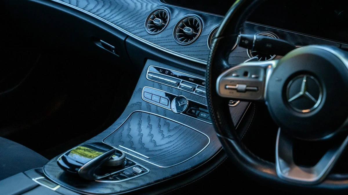 2020 Mercedes-Benz W213 E-Class - Image 25 of 30