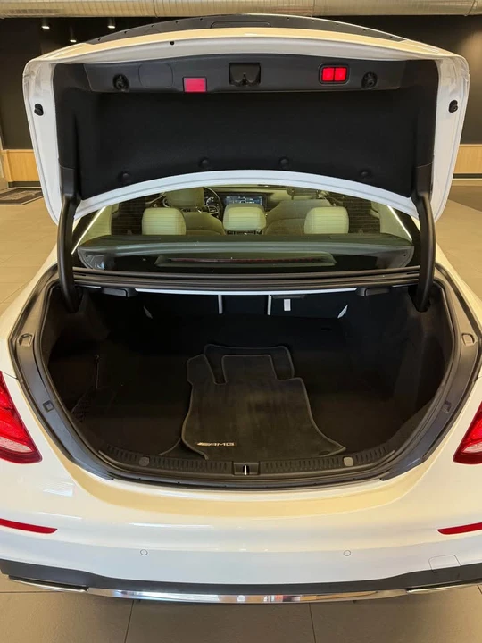 2020 Mercedes-Benz W213 E-Class - Image 5 of 9