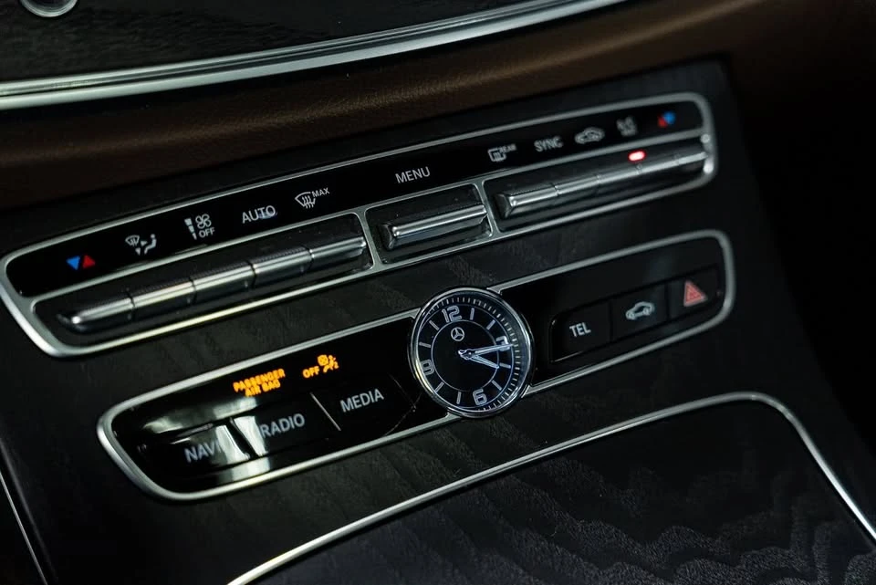 2020 Mercedes-Benz W213 E-Class - Image 15 of 20