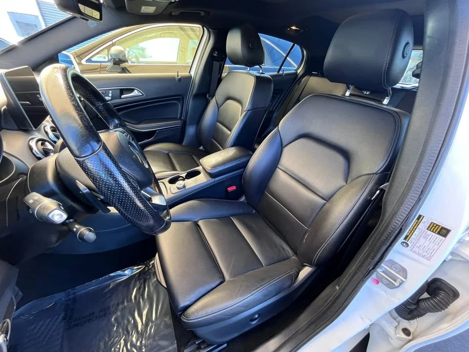 2020 Mercedes-Benz GLA - Image 10 of 19