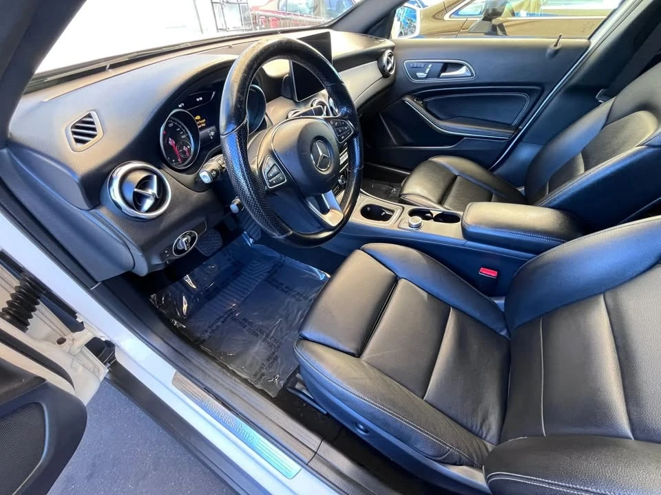 2020 Mercedes-Benz GLA - Image 9 of 19