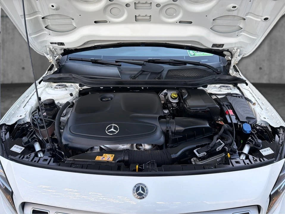 2020 Mercedes-Benz GLA - Image 11 of 20