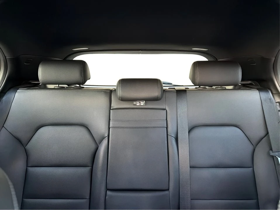 2020 Mercedes-Benz GLA - Image 15 of 20