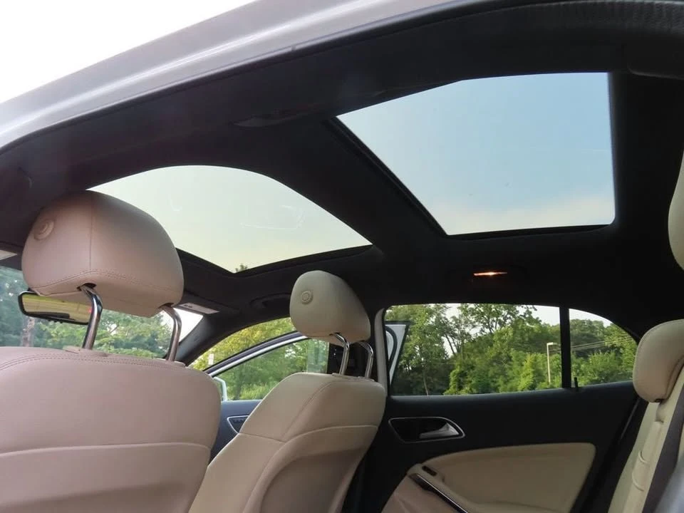 2020 Mercedes-Benz GLA - Image 9 of 19