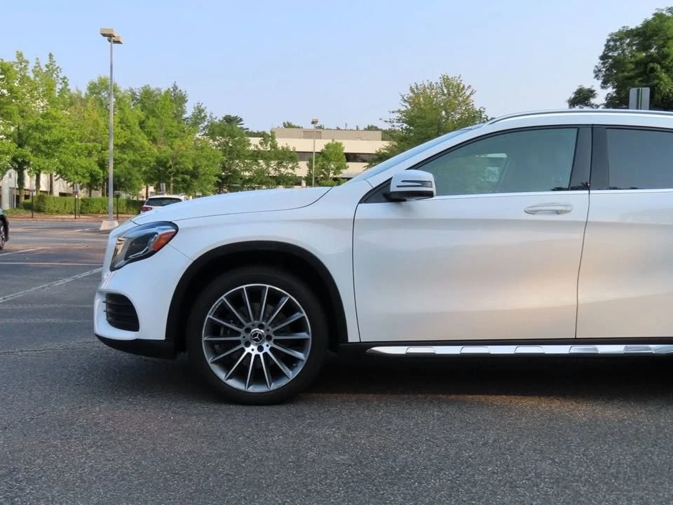 2020 Mercedes-Benz GLA - Image 11 of 19
