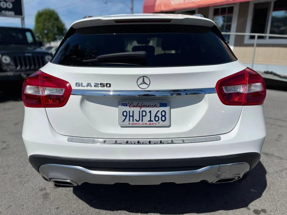 2020 Mercedes-Benz GLA - Image 6 of 19
