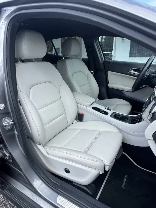 2020 Mercedes-Benz GLA - Image 19 of 20