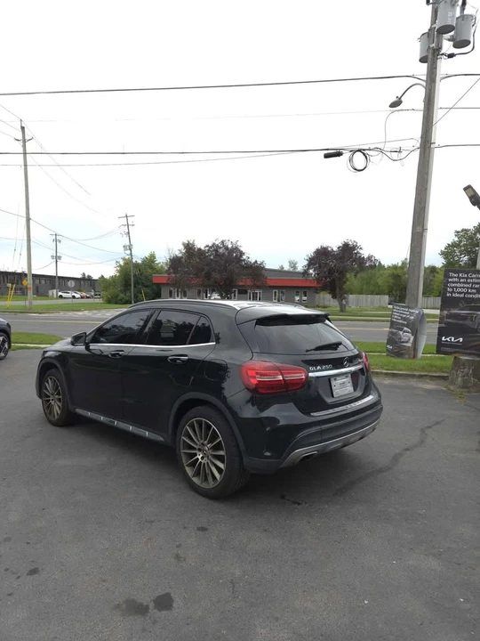 2020 Mercedes-Benz GLA - Image 2 of 15
