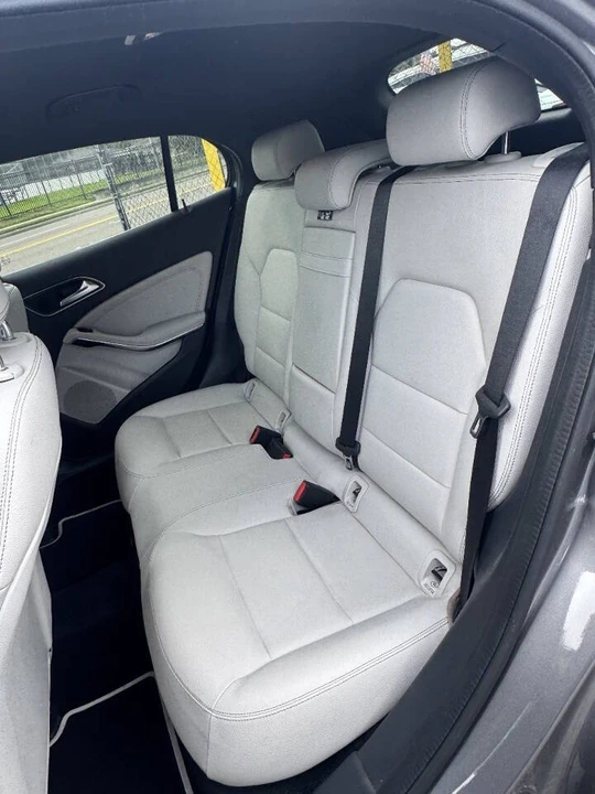 2020 Mercedes-Benz GLA - Image 18 of 20