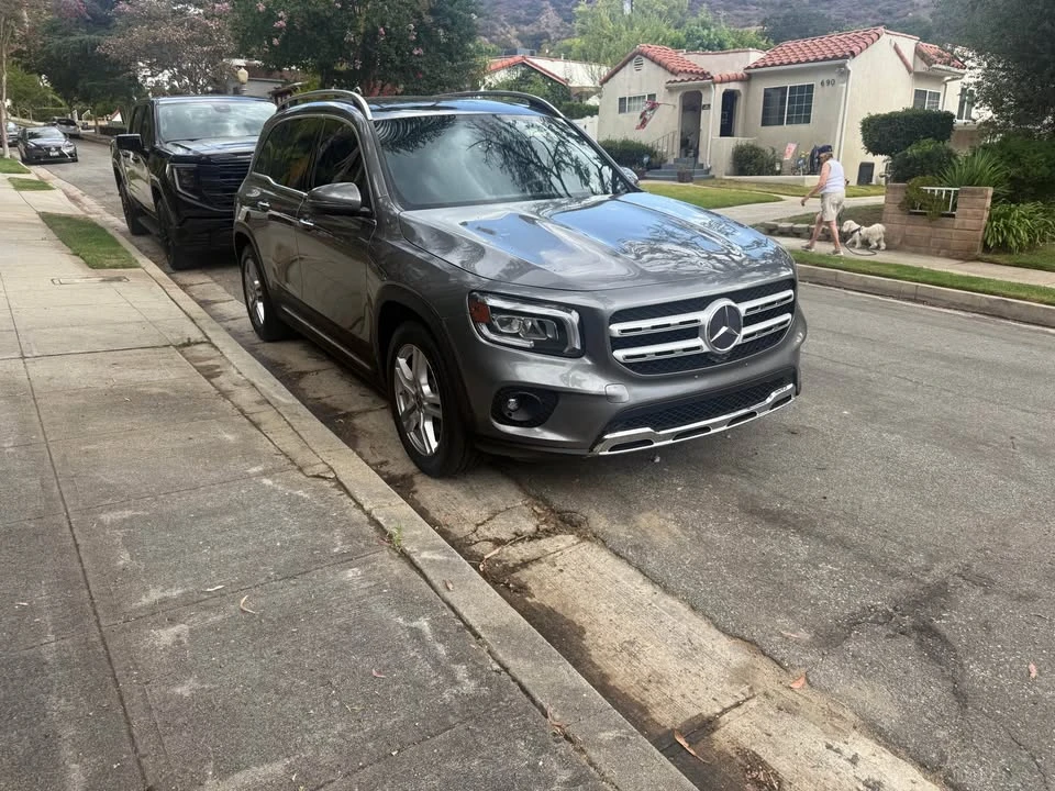 2020 Mercedes-Benz X247 GLB - Image 2 of 8