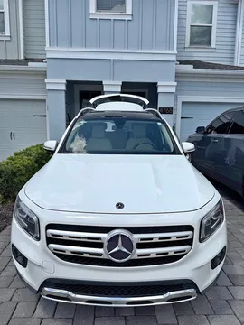 2020 Mercedes-Benz GLB 250 4MATIC Sport Utility 4D
