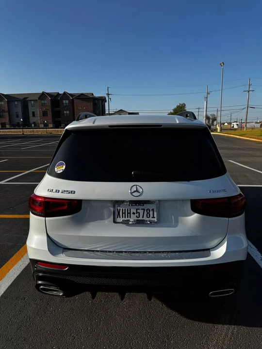 2020 Mercedes-Benz X247 GLB - Image 2 of 10