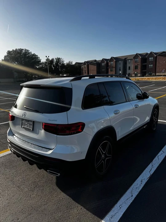 2020 Mercedes-Benz X247 GLB - Image 3 of 10