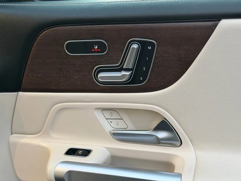 2020 Mercedes-Benz X247 GLB - Image 12 of 20