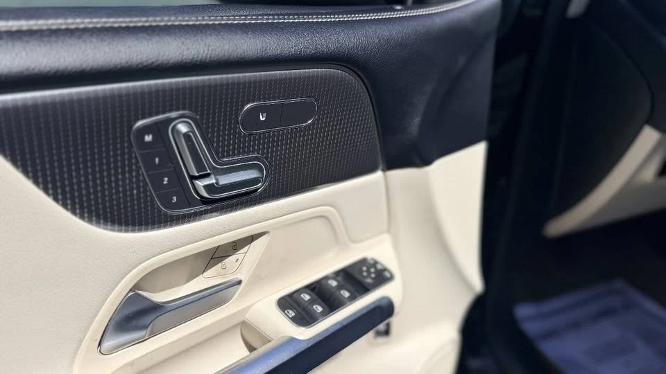 2020 Mercedes-Benz X247 GLB - Image 9 of 20