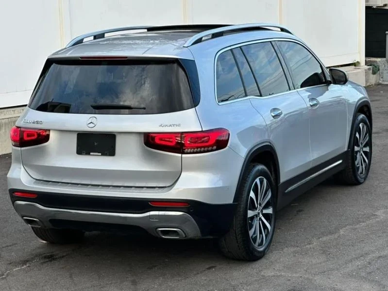 2020 Mercedes-Benz X247 GLB - Image 10 of 12