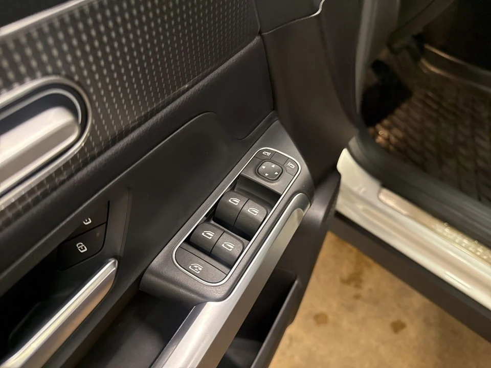 2020 Mercedes-Benz X247 GLB - Image 11 of 12