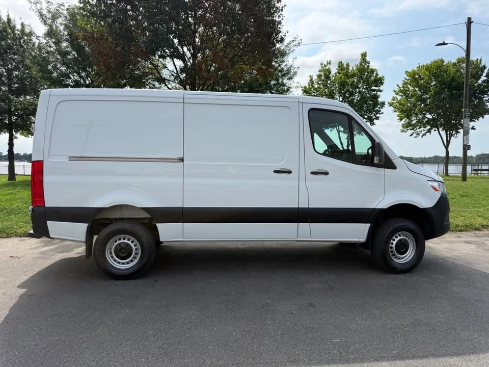 2020 Mercedes-Benz VS30 Sprinter - Image 2 of 20
