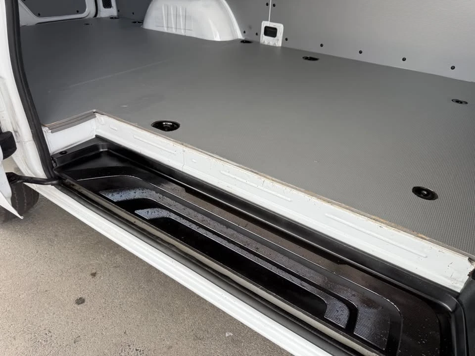 2020 Mercedes-Benz VS30 Sprinter - Image 15 of 20