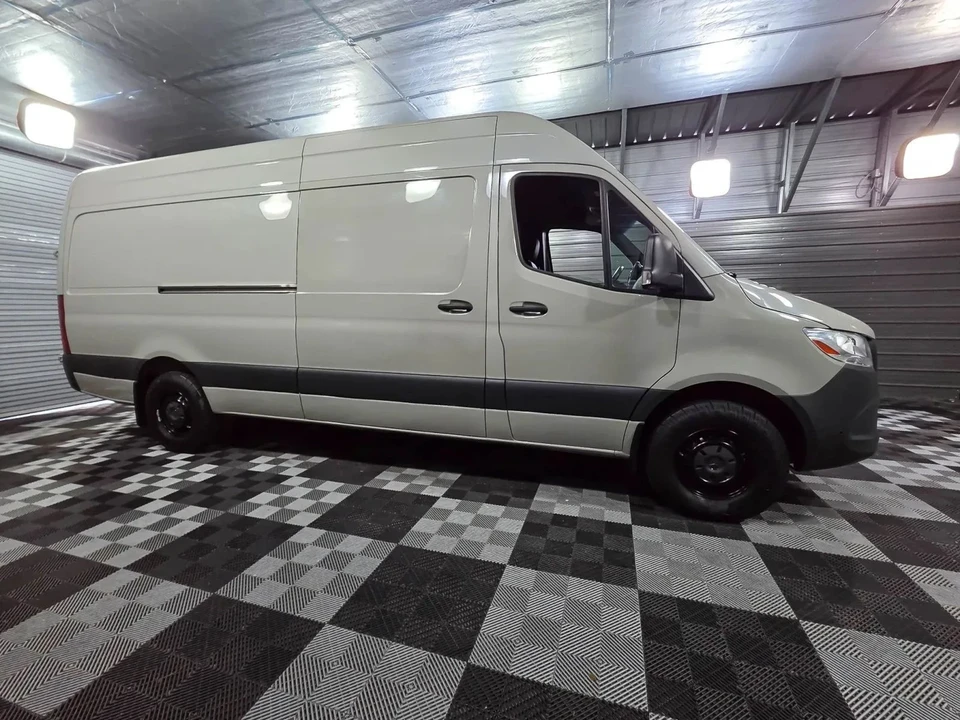 2020 Mercedes-Benz VS30 Sprinter - Image 9 of 12