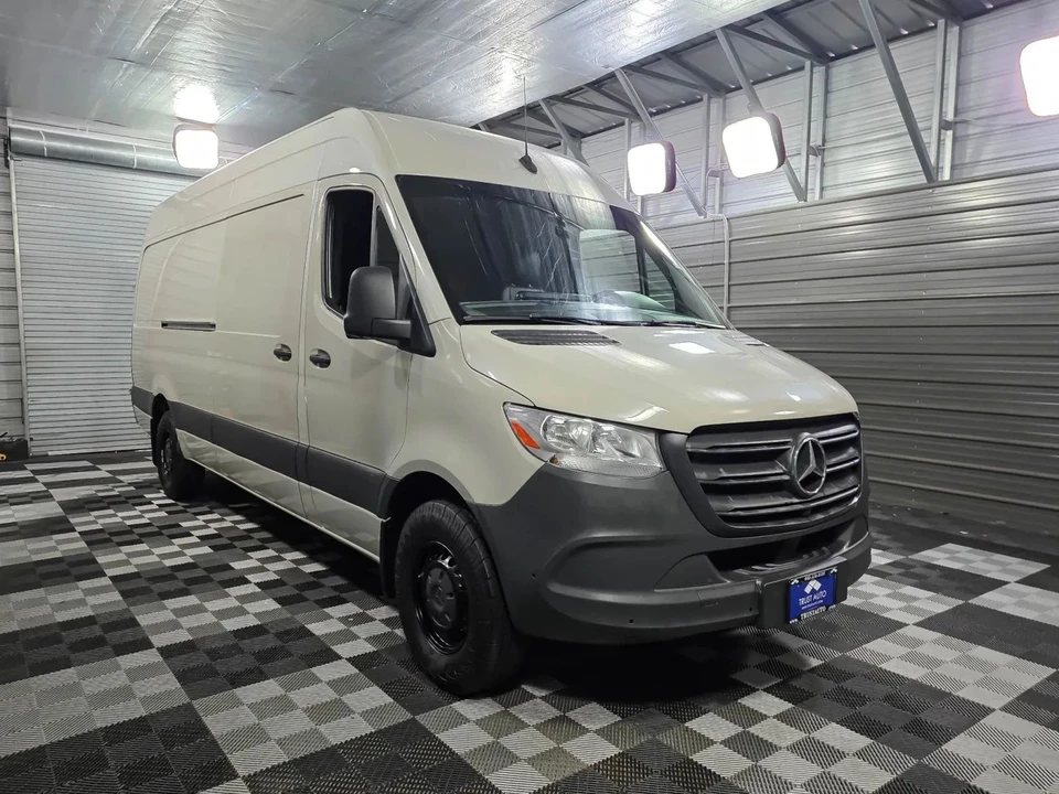 2020 Mercedes-Benz VS30 Sprinter - Image 4 of 12
