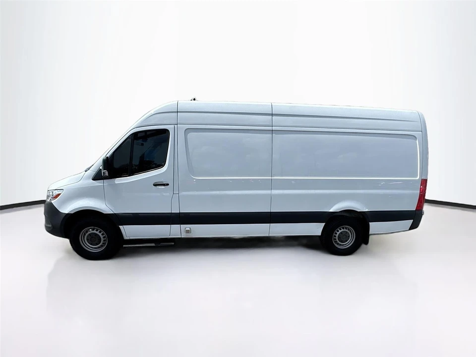 2020 Mercedes-Benz VS30 Sprinter - Image 2 of 14