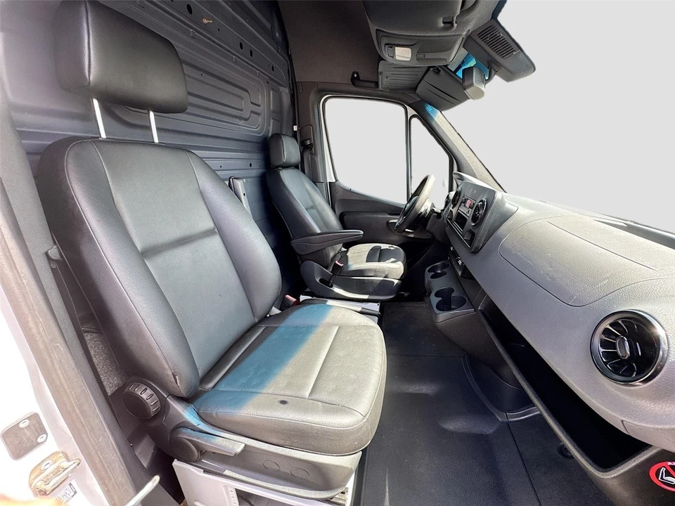 2020 Mercedes-Benz VS30 Sprinter - Image 8 of 14